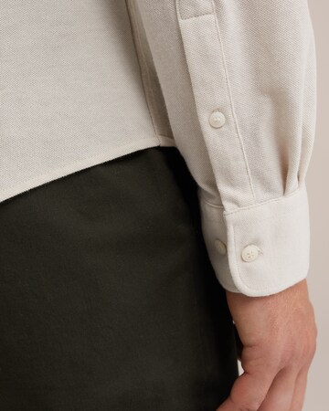 WE Fashion Přiléhavý střih Košile – bílá