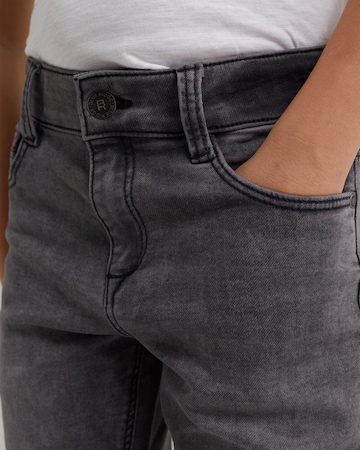 WE Fashion Slimfit Jeans in Grau