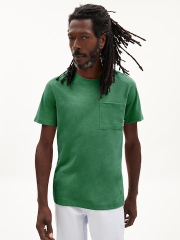 T-Shirt 'Bazaa Flame' ARMEDANGELS en vert : devant