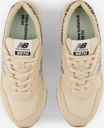 new balance Sneaker '997' in Beige