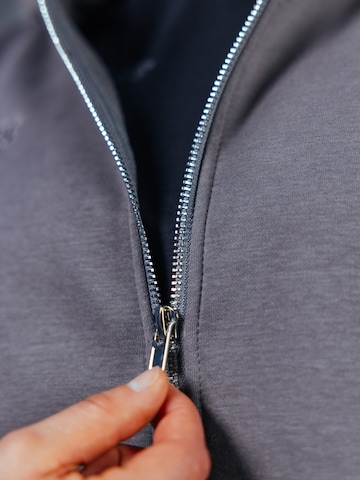 Lifters Zip-Up Hoodie in Grey