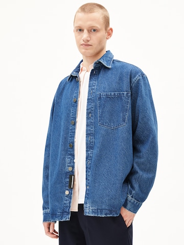 ARMEDANGELS Between-season jacket 'Yunaai' in Blue: front