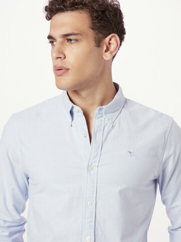 Coupe regular Chemise business Abercrombie & Fitch en bleu