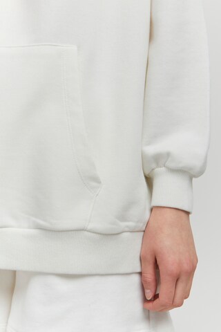 The Jogg Concept Sweater in White