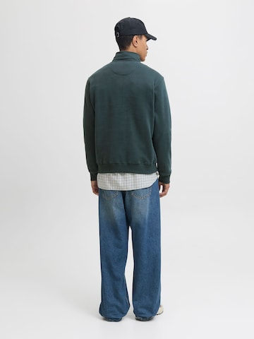 JACK & JONES Sweatshirt in Grün