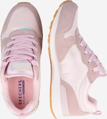 SKECHERS Trainers in Pink