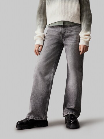 Calvin Klein Jeans Wide leg Jeans in Grey