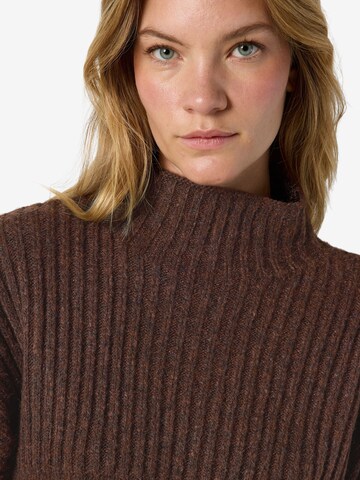 Pullover 'CARLY' di Noisy may in marrone