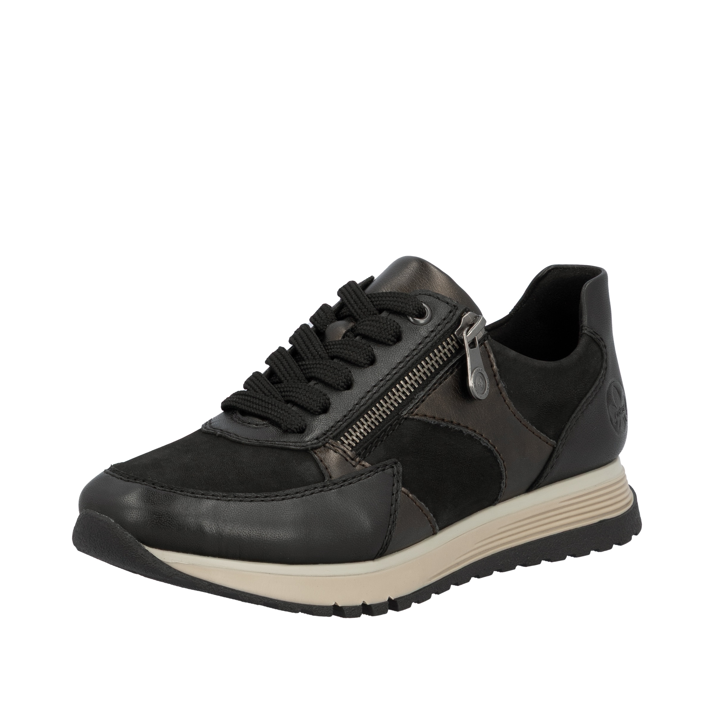 Baskets basses Rieker en noir : devant