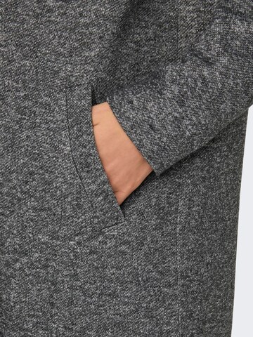 Cappotto di mezza stagione 'ONLSedona Carrie' di ONLY in grigio