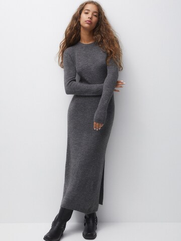 Pull&Bear Knitted dress in Grey: front