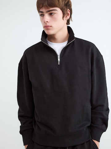 BALMOHK Collegepaita värissä musta: etupuoli