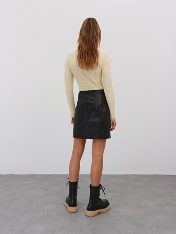 EDITED Skirt 'Dafna' in Black