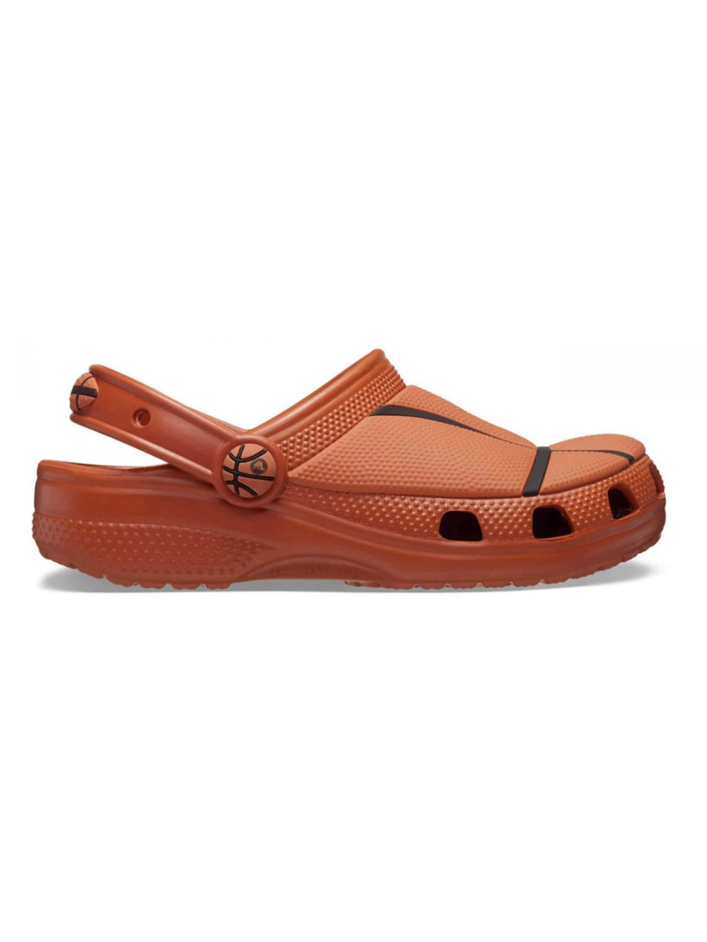 Crocs Sandały 'CLASSIC BASKETBALL CLOG K BROWN' w kolorze brązowy: przód