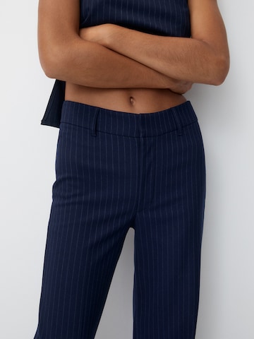 Pull&Bear Regular Pants in Blue