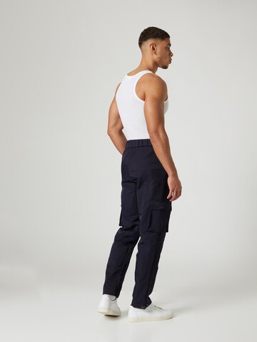 Sinned x ABOUT YOU Tapered Hose 'Marlo' in Blau