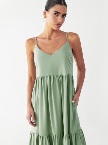 St MRLO Φόρεμα 'Phi Phi' σε πράσινο
