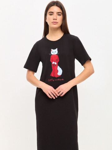 CAT by Maniita Lacitta Midi-Kleid CAT IN RED, Model trägt Größe S in Schwarz: Vorderseite