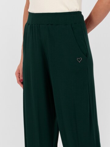 Alife and Kickin Tapered Pants 'Alana' in Green