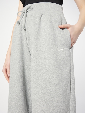 Effilé Pantalon 'Phoenix Fleece' Nike Sportswear en gris