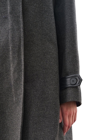 MANUKA Winter Jacket in Grey