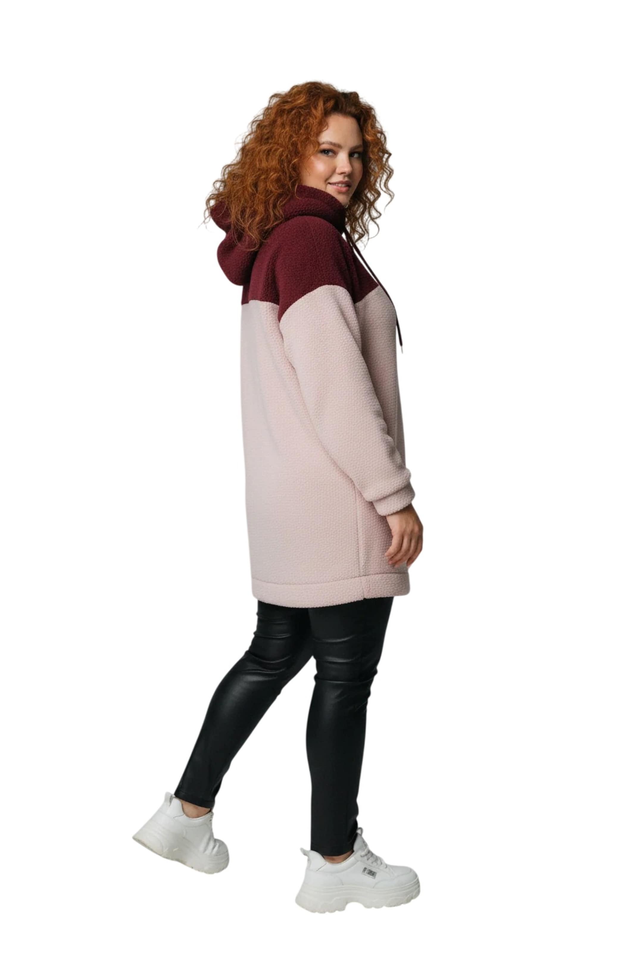 Shape Of You Sweatshirt in Pink