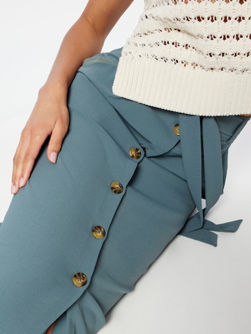 ABOUT YOU Skirt 'Deike' in Green