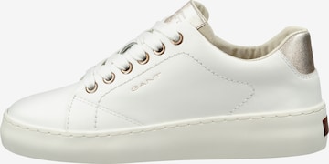 Baskets basses GANT en blanc