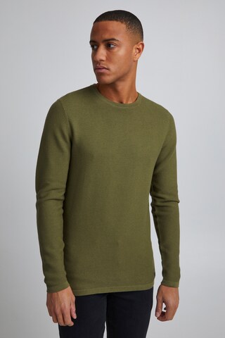 11 Project Sweater 'FRODE' in Green: front