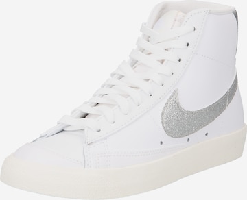 Baskets hautes Nike Sportswear en blanc : devant