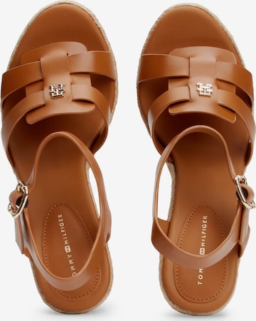 TOMMY HILFIGER Sandal i brun