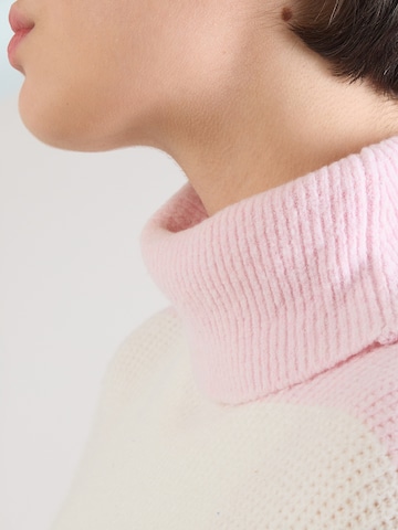 QS Sweater in Purple