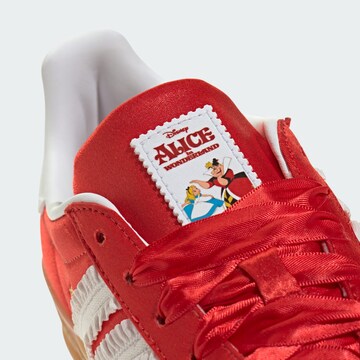 Baskets 'Disney Gazelle' ADIDAS ORIGINALS en rouge