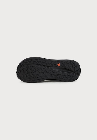 KEEN Полуботинки 'ROAM' в Черный
