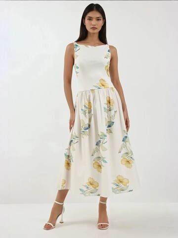 Hiccup - Vestido em branco: frente