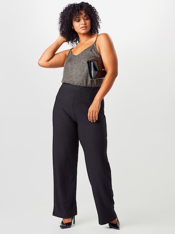 Haut 'Celia' ABOUT YOU Curvy en noir