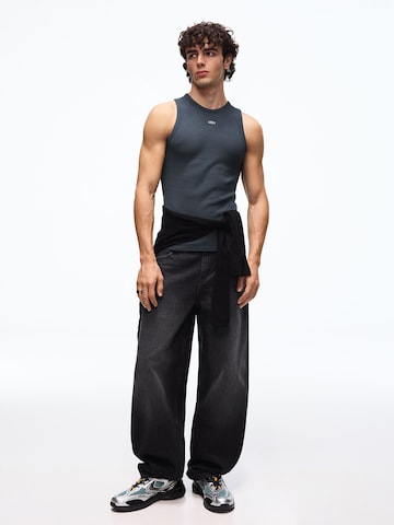 Tricou de la Bershka pe albastru