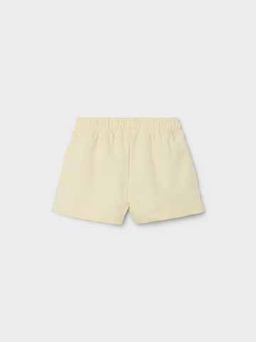 NAME IT - regular Pantalón 'Nukka' en amarillo