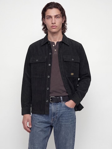 JACK & JONES Comfort Fit Πουκάμισο 'JPRBLUOliver' σε μαύρο: μπροστά