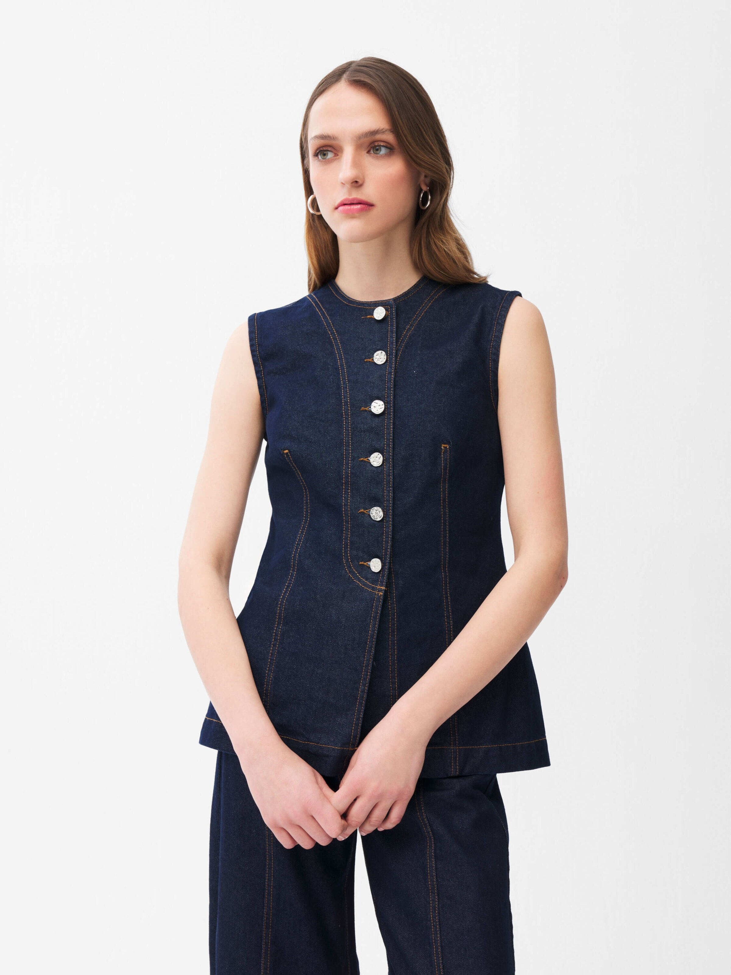 adl Vest in Blue
