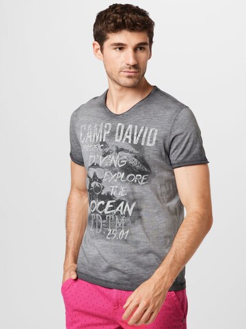 CAMP DAVID T-Shirt in Grau: predná strana