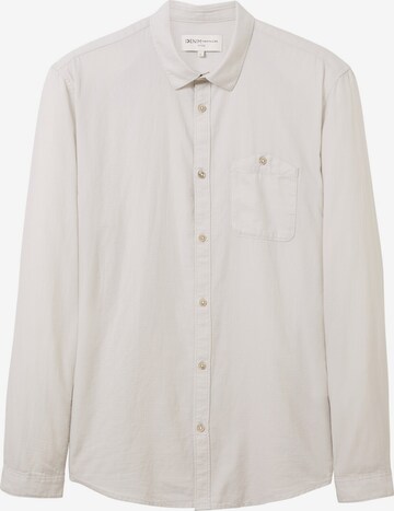 Coupe regular Chemise TOM TAILOR DENIM en blanc : devant