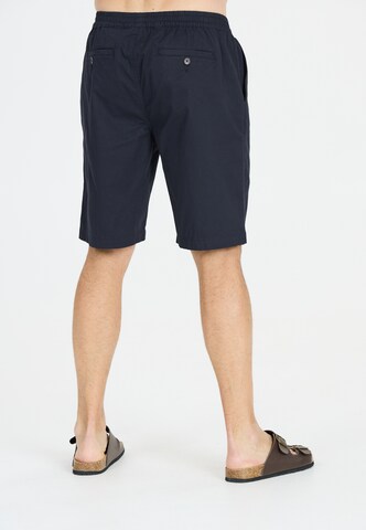 NOU Regular Shorts 'Helvetia' in Blau