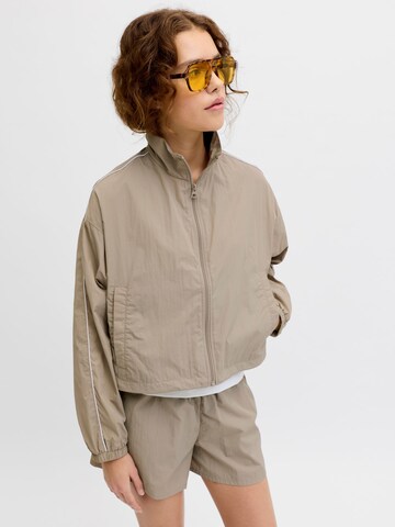 Giacca di mezza stagione 'JXNila' di JJXX in grigio