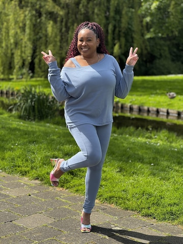 Mowi Fit Tracksuit in Blue