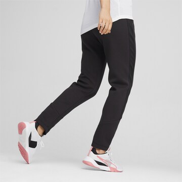 Regular Pantaloni sport de la PUMA pe negru