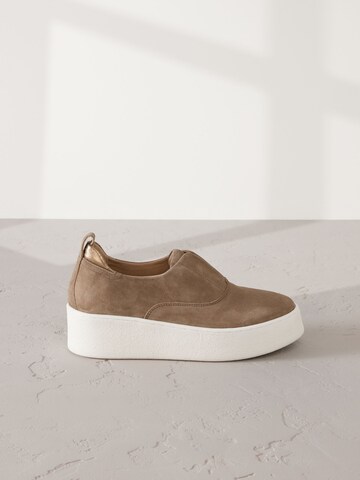 Next - Zapatillas sin cordones en marrón