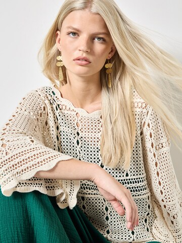 Apricot Blouse ' ' in Beige