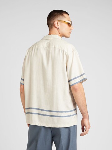 Abercrombie & Fitch Regular fit Ing - bézs