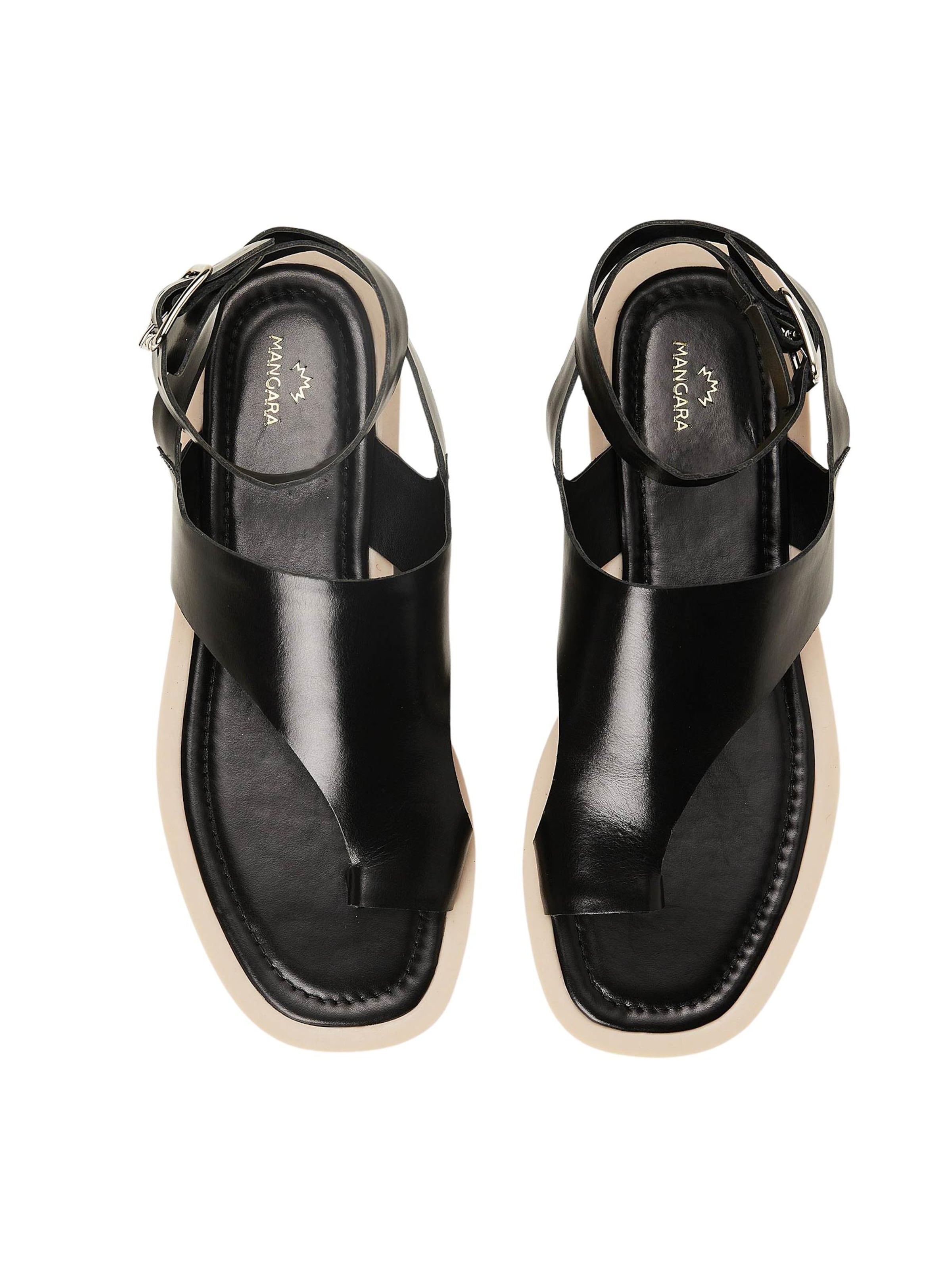 Tongs 'Sandales Cuir Femme Bague Orteil Noir' Mangara Atelier en noir